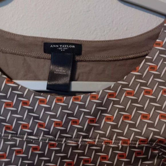 Ann Taylor Patterned Sleeveless Top - Black and Red - Picture 5 of 11